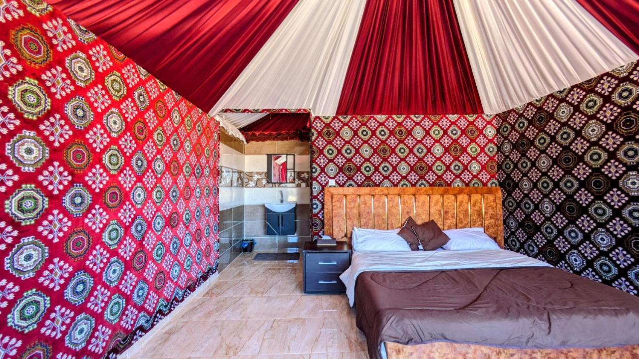 Whydesert Camp & Tours Wadi Rum Buitenkant foto