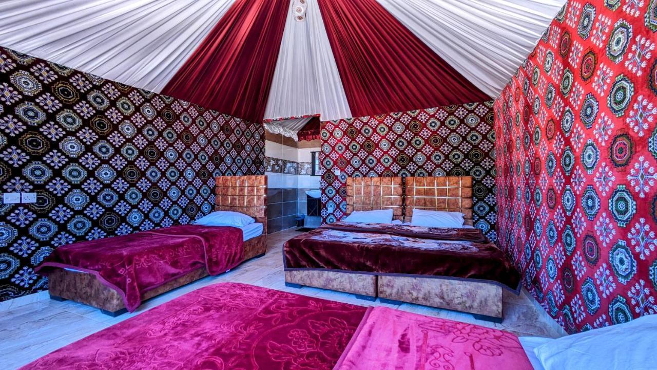Whydesert Camp & Tours Wadi Rum Buitenkant foto